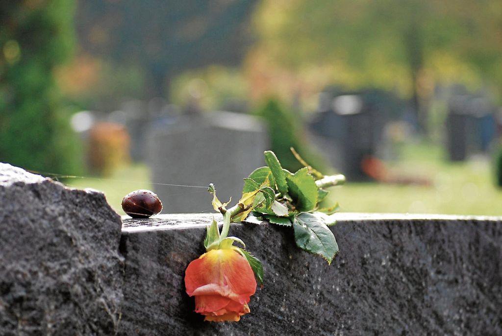 BAD CANNSTATT: Gemeinderat beschließt höhere Friedhofsgebühren: Bestattungen werden teurer