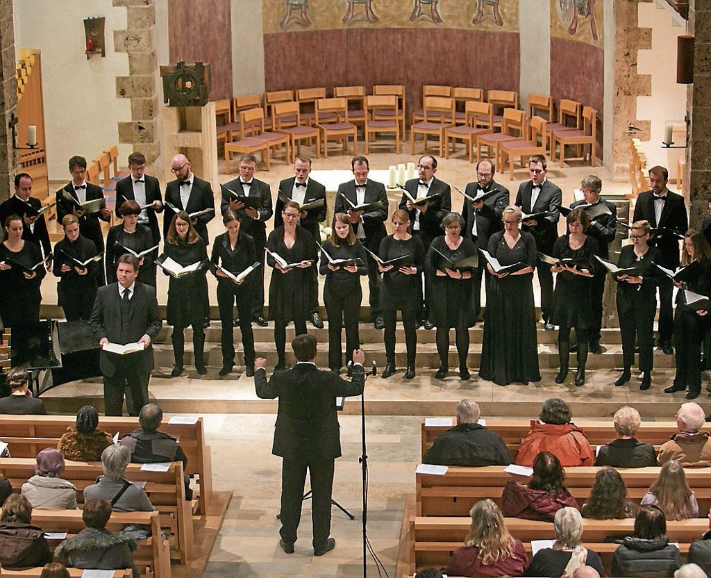 ES-METTINGEN:            Kammerchor ExVocal führt Johannes Brahms’ „Deutsches Requiem“ eindrucksvoll in der Pfarrkirche St. Maria auf: Ein Gipfelwerk sakraler Musik