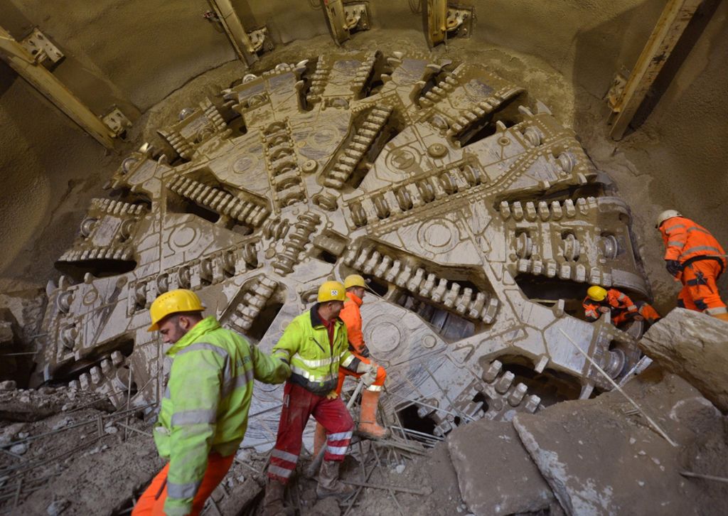 Gipsschicht könnte auch im späteren Betrieb Probleme bereiten: Gutachten: Risiken für S21-Tunnelbau größer als angenommen