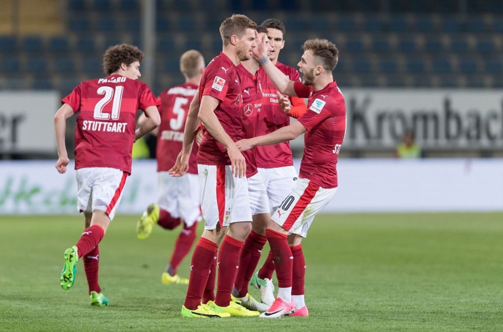 VfB behält in Bielefeld die Nerven: Durchatmen - aber nur kurz