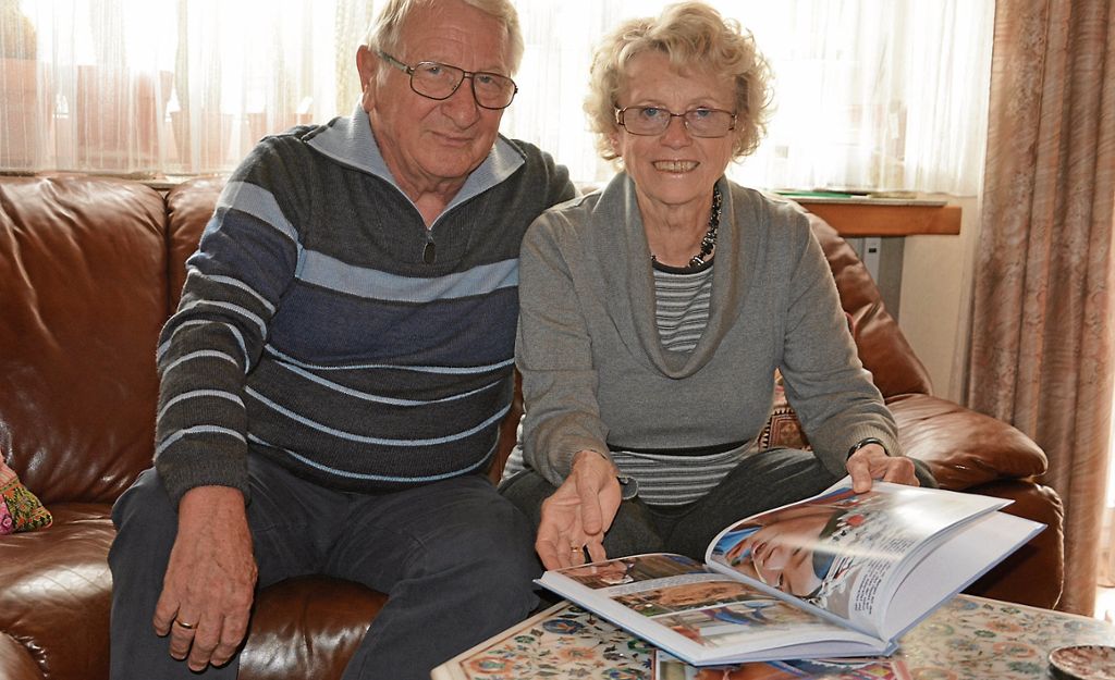 BAD CANNSTATT: Das Ehepaar Höger reist seit 40 Jahren um die Welt: 23 Kilogramm Brillen im Reisegepäck