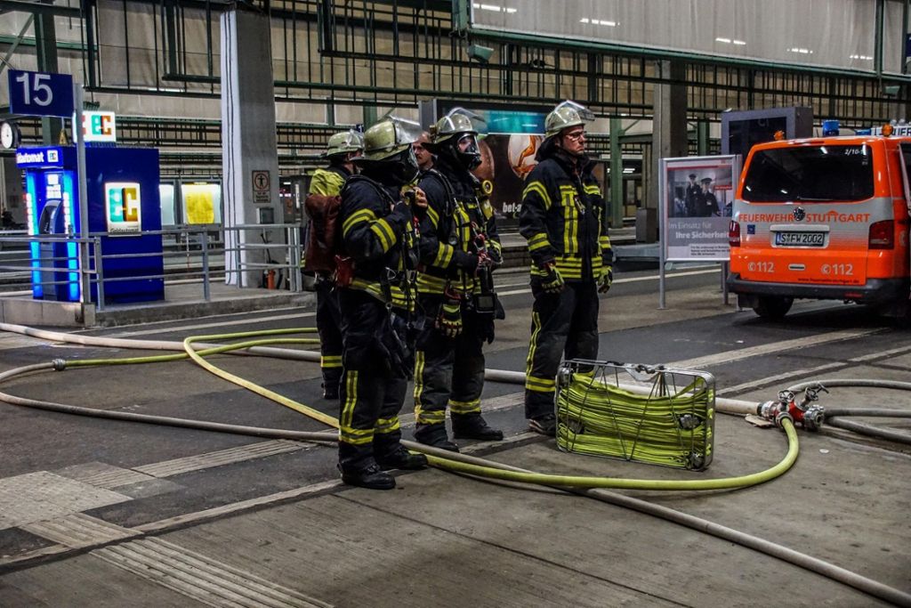 Herd in Interimscontainer hat Feuer gefangen: Brand in Bahnhofsmission