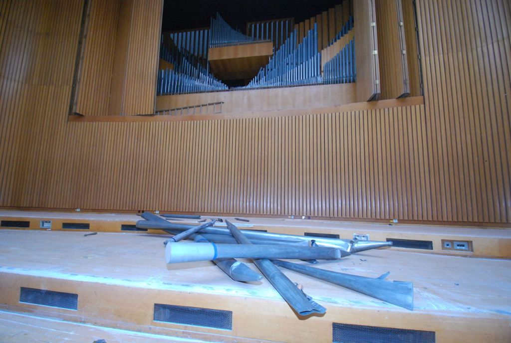 Orgel in Villa Berg beschädigt