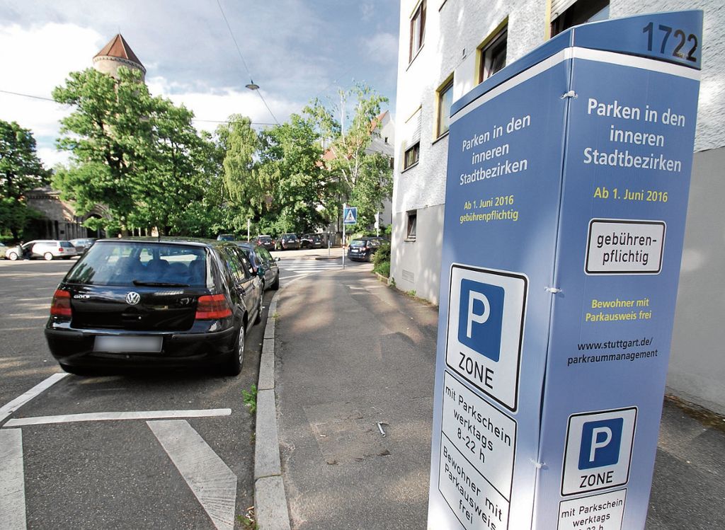 STUTTGART: Anwohner müssen künftig 30,70 Euro pro Jahr bezahlen - Regelung wird 2017 auch in Teilen Bad Cannstatts eingeführt: Parkraum-Management ab 1. Juni