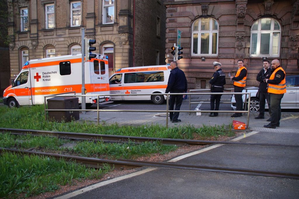 Unfall am Bopser: Stadtbahn übersehen