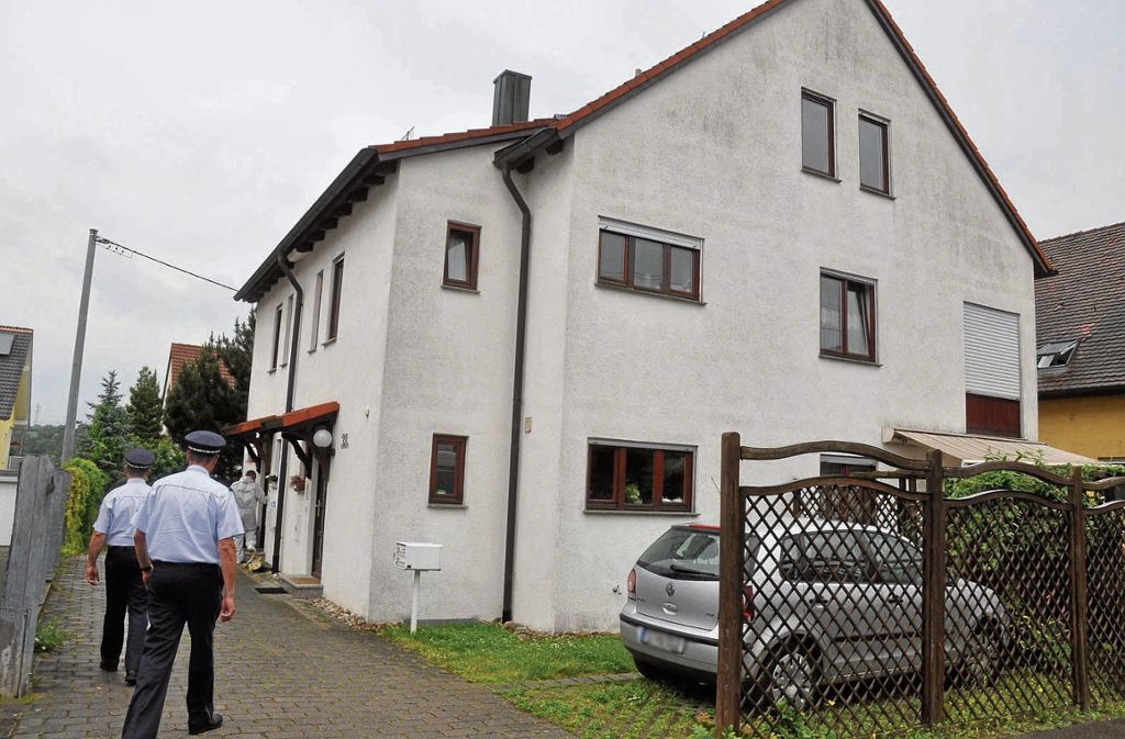 Zwei Kinder finden ihre Eltern tot in der Wohnung: Leichenfund schockt Mühlhausen