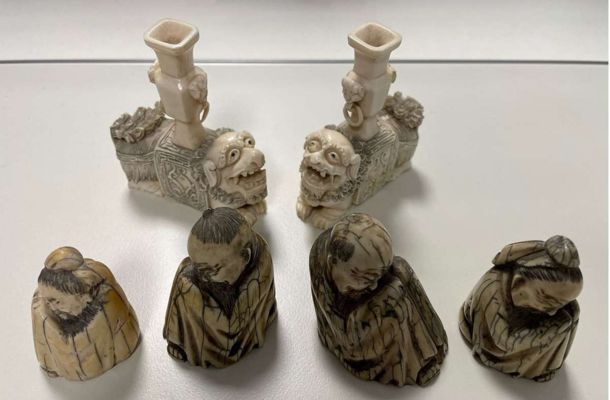 Die sechs illegal eingeführten Elfenbeinfiguren wurden beschlagnahmt.