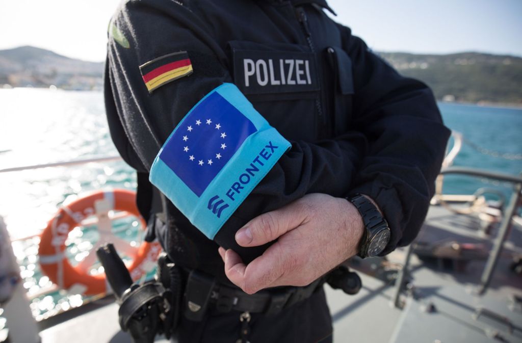 Flüchtlingskrise im Mittelmeer: Widersprüchliche Berichte über Boote in Seenot