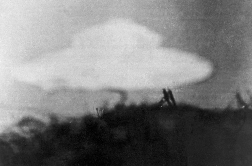 Vermeintliche UFO-Aufnahmen: Pentagon veröffentlicht Videos von mysteriösen Flugobjekten