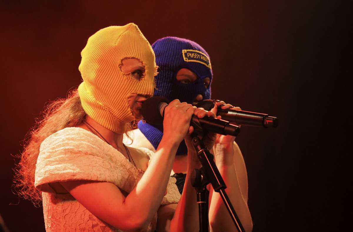 Pussy Riot beim Konzert im Mai im Renitenztheater in Stuttgart. Foto: Lichtgut/Julian Rettig