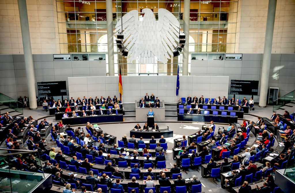 Bundestag: Ein aufgeblähter Parlamentsriese