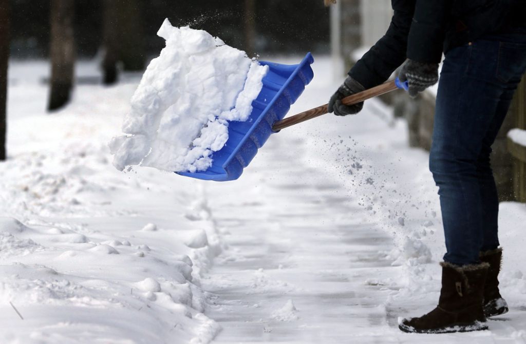 UNTERTüRKHEIM: Anwohner müssen Gehwege von Schnee und Eis räumen und streuen: Wer nicht schippt, muss zahlen