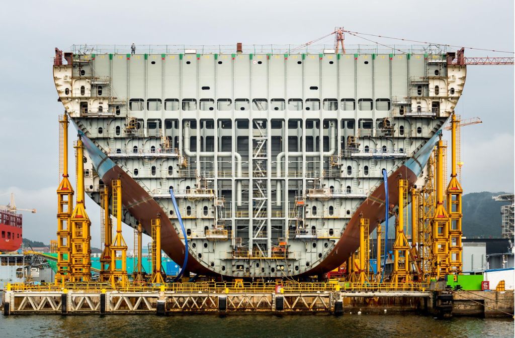 Material gewordene Gigantomanie: Maersk Tripple E, Bau eines der größten Containerschiffe der Welt, fotografiert im Jahr 2014   in Südkorea.