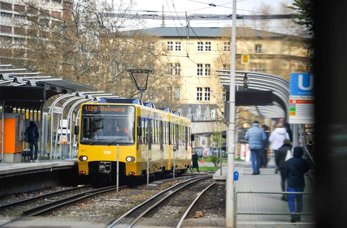 Stuttgart und Baden-Württemberg: Geflüchtete Ukrainer dürfen Busse und Bahnen kostenlos nutzen