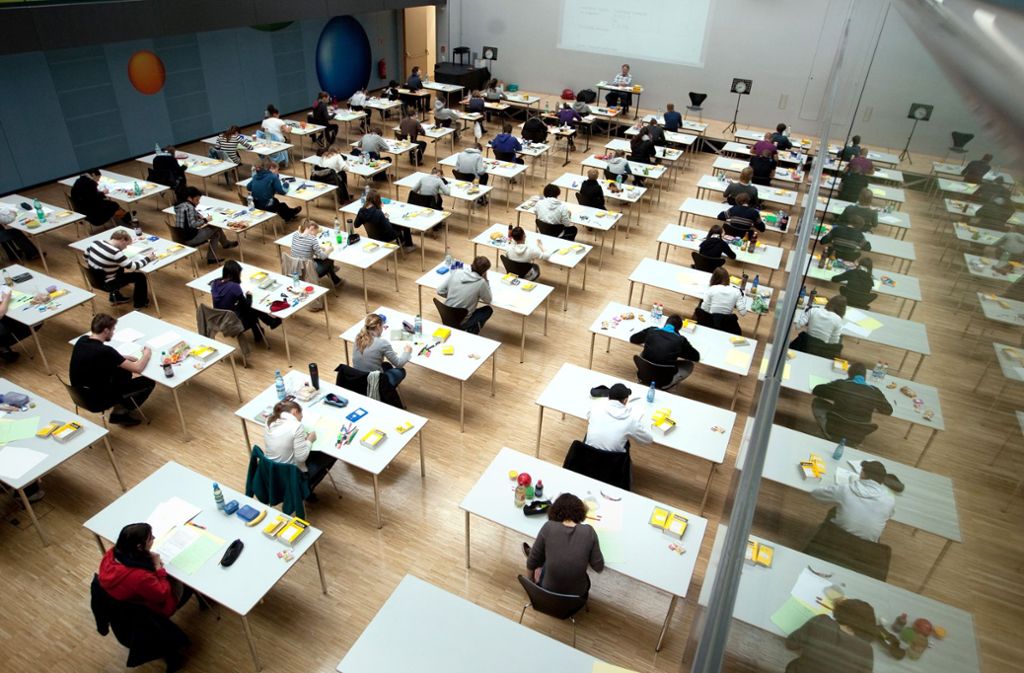 Coronavirus in Stuttgart: Stühlerücken in den Klassenzimmern
