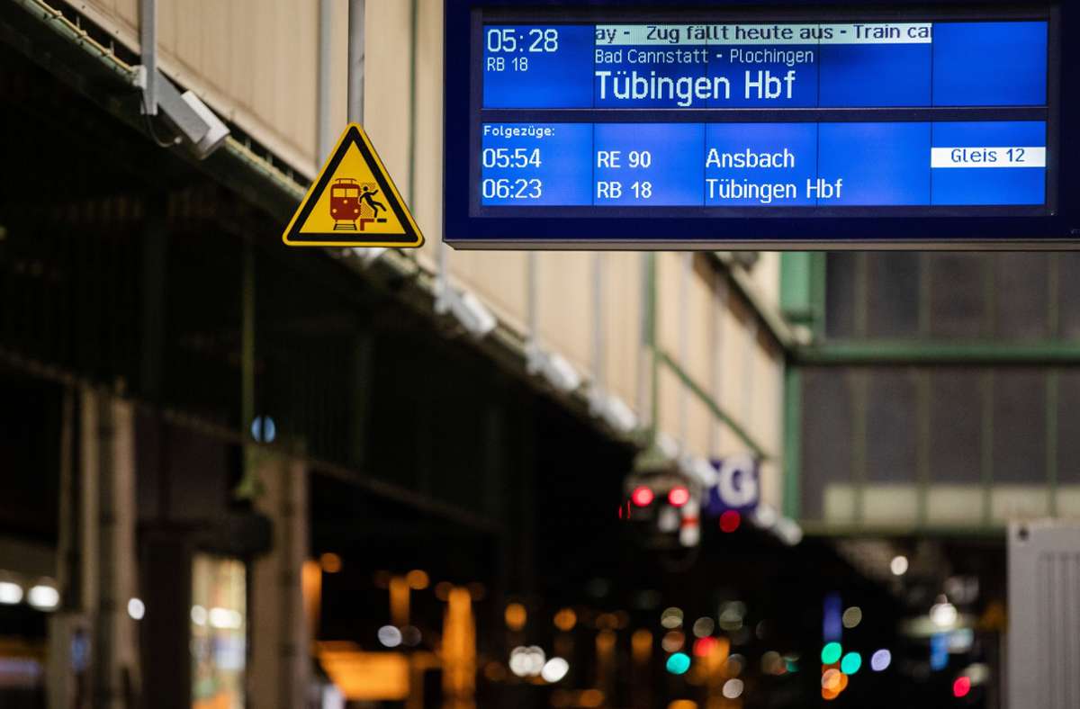 Vorfall am Stuttgarter Hauptbahnhof: 28-Jähriger belästigt Frau – dann greift er deren Freund an