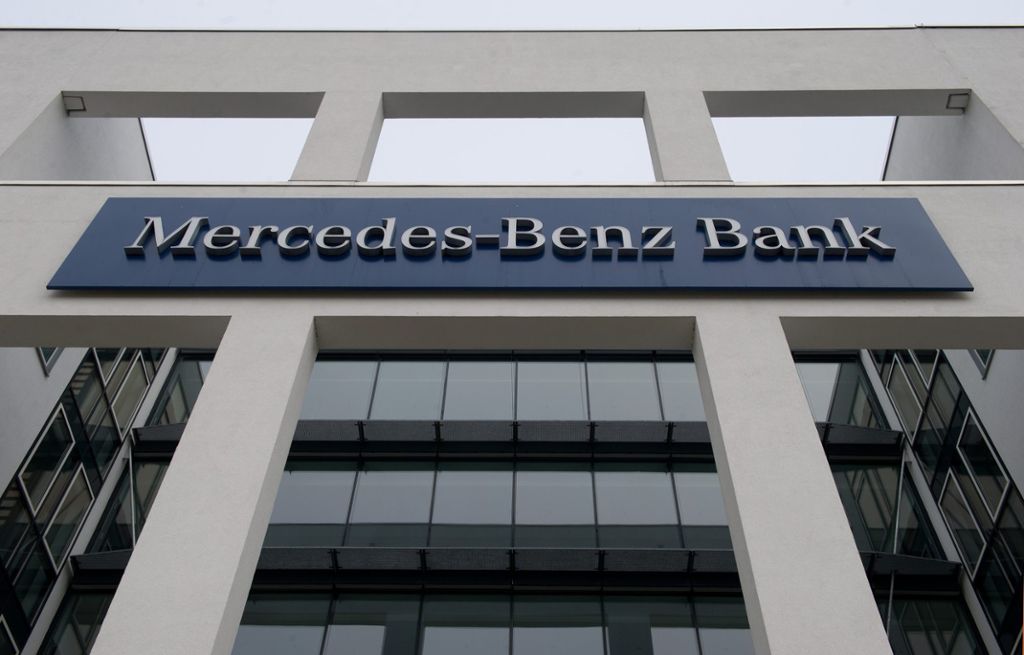 Musterverfahren gegen Mercedes-Benz-Bank soll Ende Januar beginnen: In Stuttgart verlieren die Richter keine Zeit