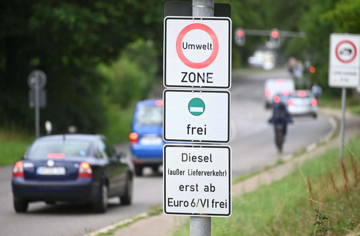Streit um Diesel-Fahrverbote in Stuttgart: Winfried Kretschmann will Gericht neue Zahlen vorlegen