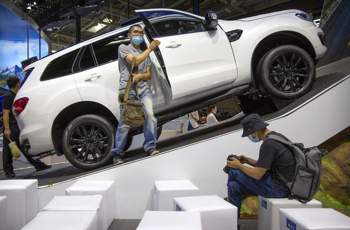In China entwickelt sich  der Automarkt prächtig, Deutschland fährt derzeit hinterher. Foto: dpa/Mark Schiefelbein