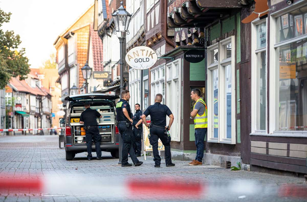 Tödliche Schüsse in Celle: Juwelier soll mutmaßlichen Täter bei Überfall erschossen haben