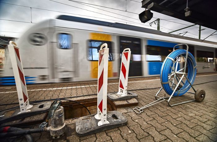 S-Bahn-Ausfälle wegen Bauarbeiten: Pendlerwahnsinn zwischen Sperrung und Ersatzbus