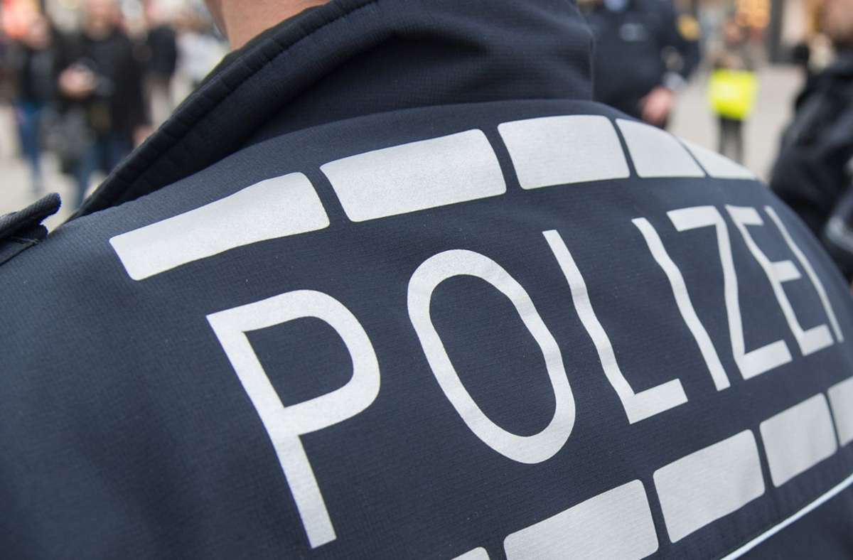 Verdacht der Volksverhetzung bei der Stuttgarter Polizei: Ein anderes Verfahren bringt Ermittler auf die Spur