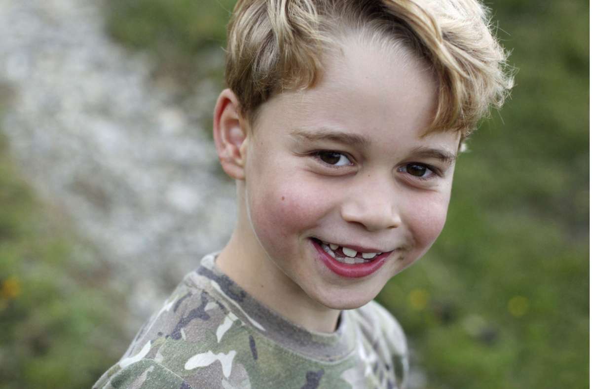 Frecher Blick mit Zahnlücke: Prinz George wird sieben.