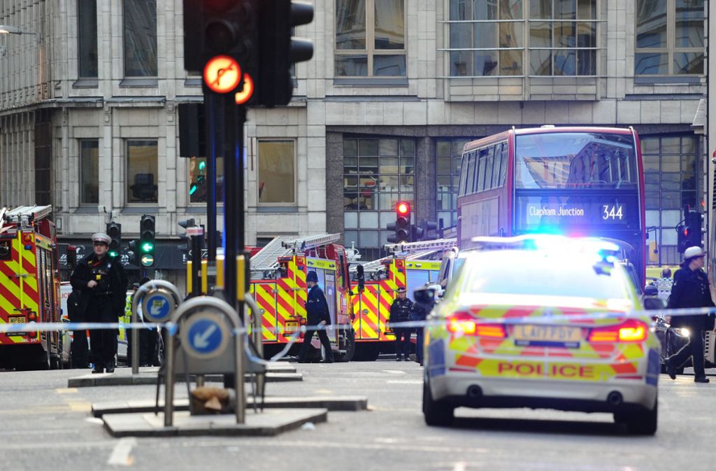 Terror in London: Angreifer ersticht zwei Menschen und wird erschossen