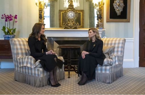 Prinzessin Kate empfängt die ukrainische First Lady Olena Selenska im Buckingham Palace. Foto: dpa/Kirsty Oconnor