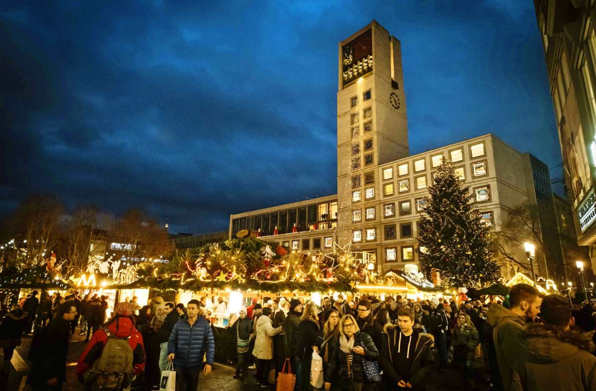 Weihnachtsmarkt auf dem Marktplatz: Stuttgarter Händler beunruhigt – Stadt gibt Versprechen ab
