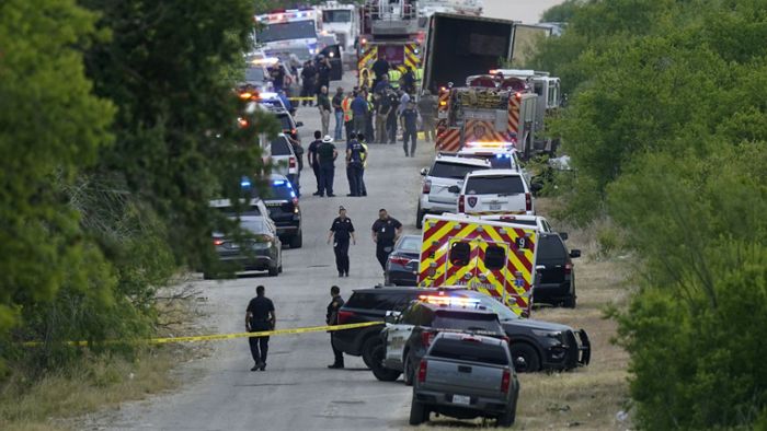 Dutzende tote Migranten in Lastwagen entdeckt