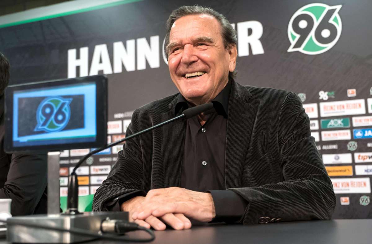 Wegen Schröders Russland-Beziehungen: Hannover 96 bereitet Rauswurf von Gerhard Schröder vor