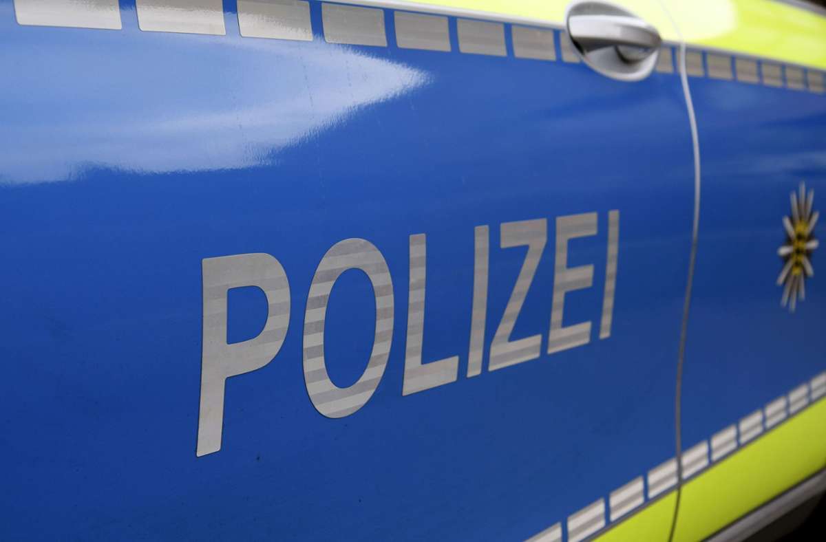 Gefährliches Überholmanöver in Magstadt: BMW bremst Sattelschlepper aus