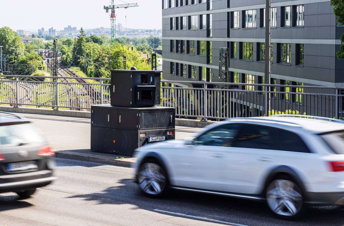 Bilanz der Verkehrsüberwachung: In Stuttgart wird weniger gerast, doch Bußgeld-Einnahmen steigen deutlich