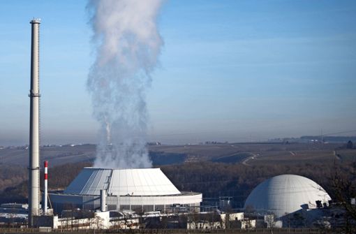 Noch bis Mitte April 2023 soll Block 2 des Atomkraftwerks Neckarwestheim in Betrieb bleiben. Einen Vorrat an Jodtabletten wird es auch danach geben. Foto: dpa/Marijan Murat
