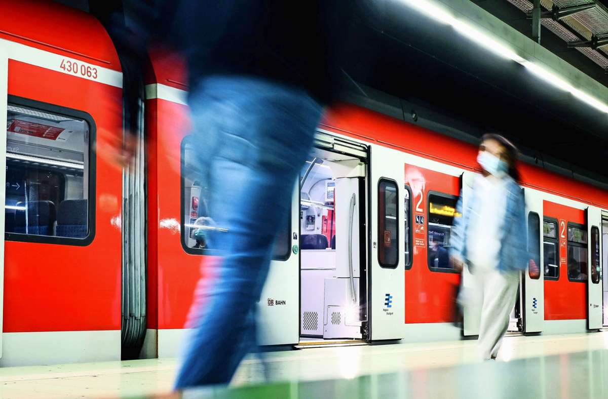 Debatte nach Antrag der Fraktion Linke/Pirat: Bibelverse: Fühlen sich S-Bahn-Fahrer bedrängt?