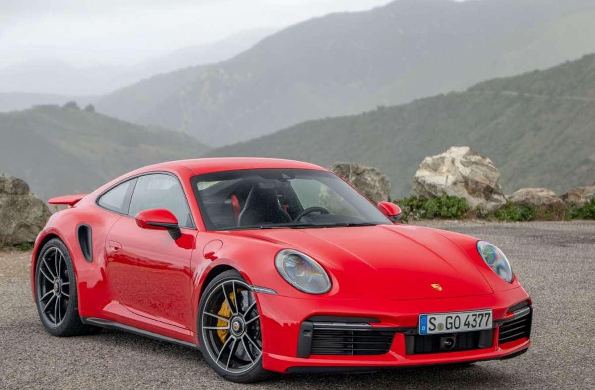 Für deutsche Autoliebhaber ist Porsche seit Jahrzehnten der Inbegriff des Sportwagens. Die Zuffenhausener haben es aber auch geschafft, den Wandel der Branche erfolgreich mitzugehen.