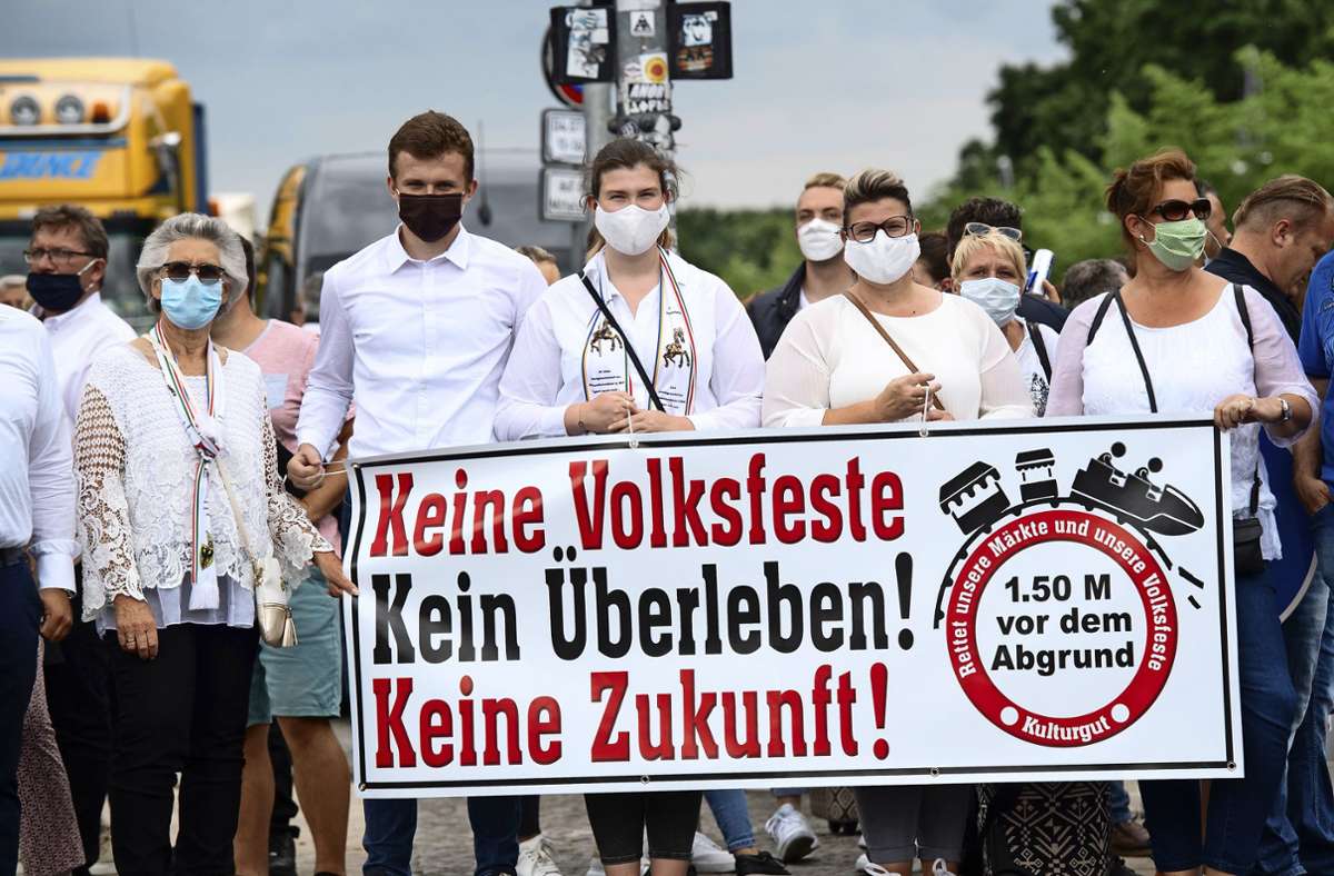 Großkundgebung auf dem Karlsplatz: Das Karussell muss sich weiterdrehen