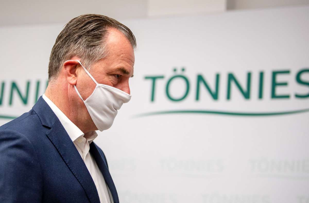 Coronafälle in Fleischfabrik: Clemens Tönnies weist Vorwürfe des Landkreises zurück