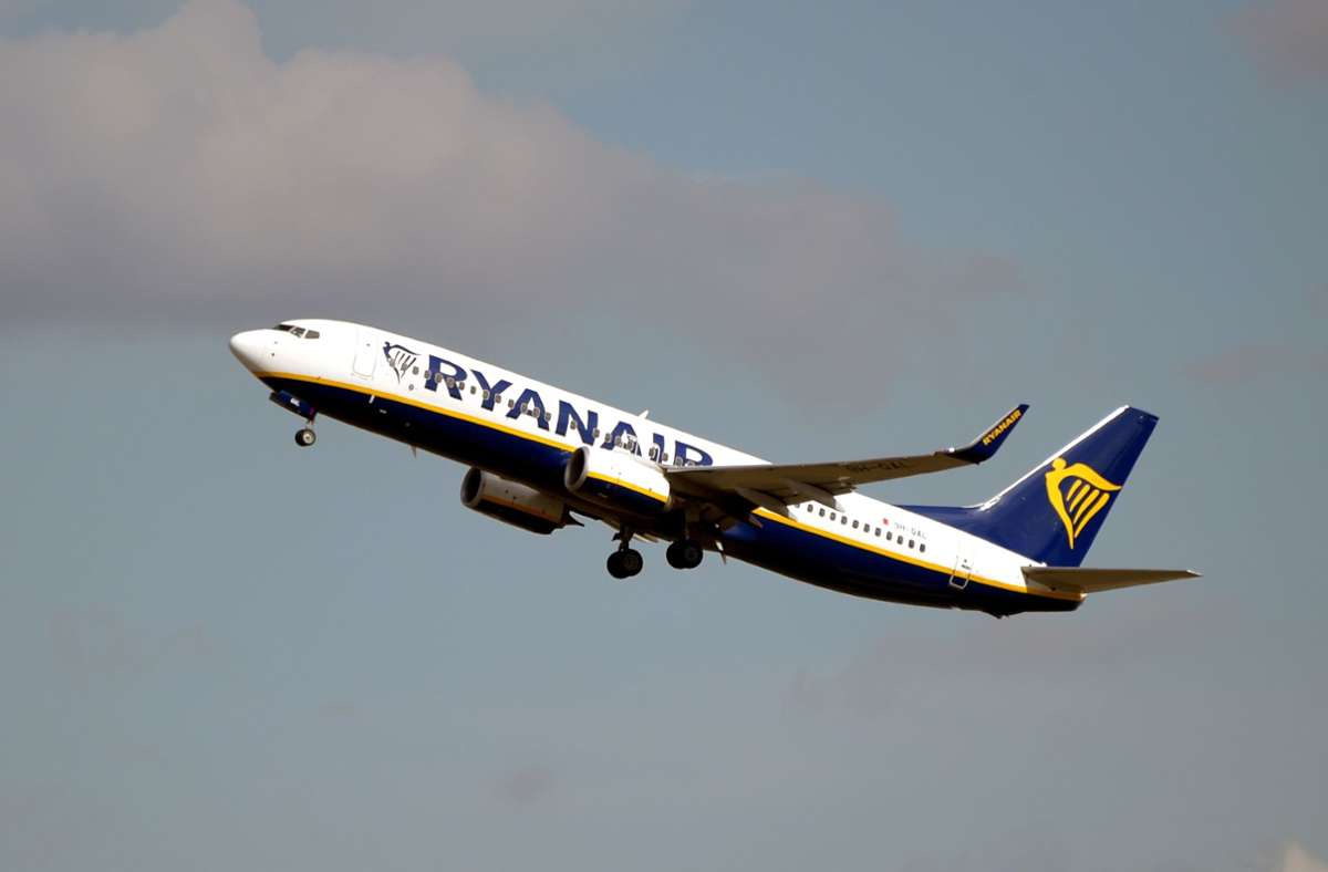 Flug von  London nach Oslo: Bombendrohung gegen Ryanair-Passagiermaschine – Mann festgenommen