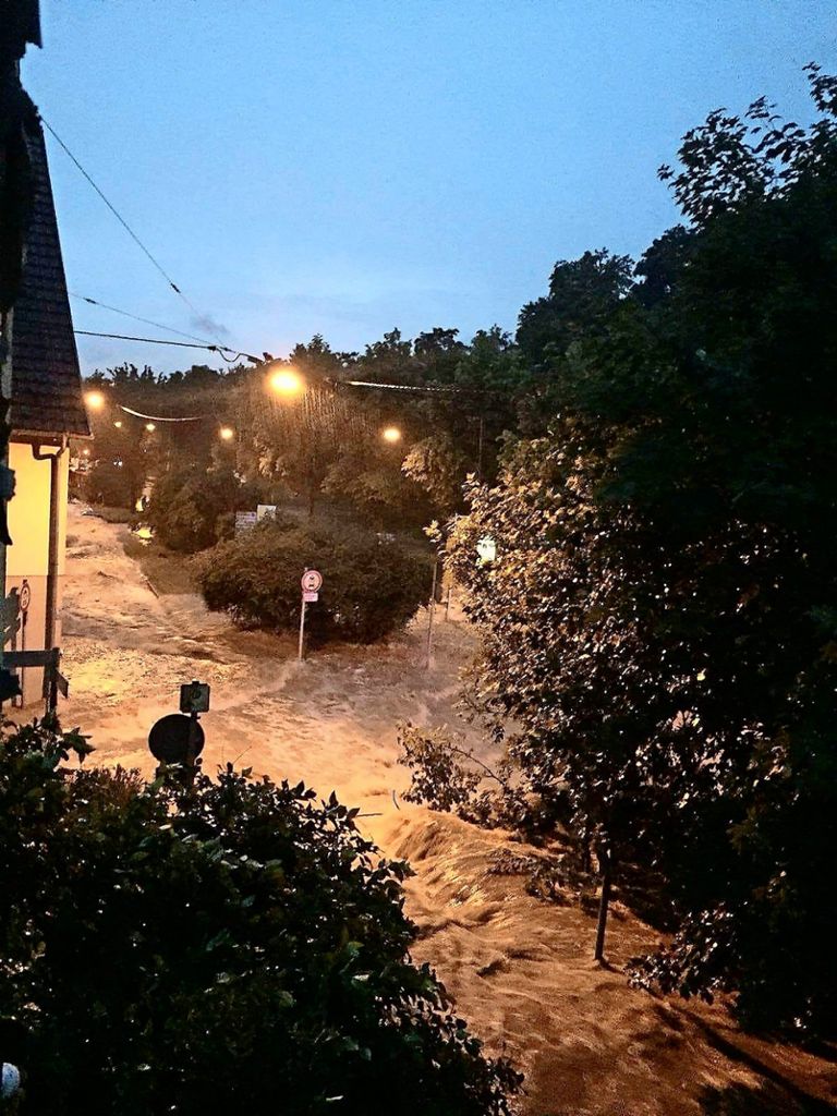Mühlhausen: Rund 30 bis 40 Gebäude vom Unwetter am 7. Juni betroffen – Kanäle gereinigt: Feuerbach wird zur Flutwelle