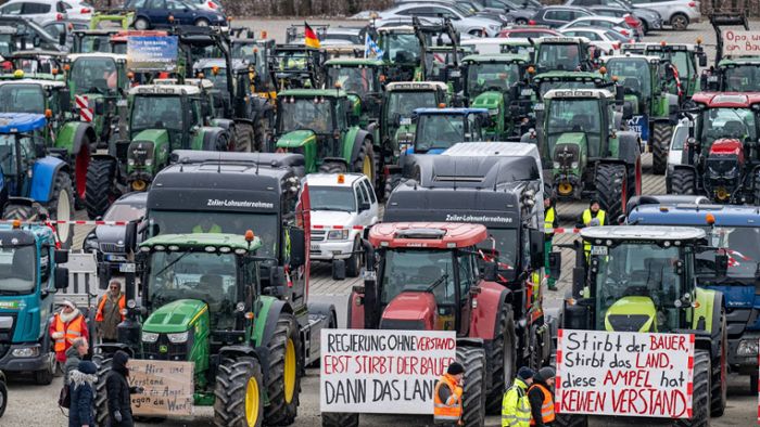 Proteste der Landwirte gehen weiter - Sternfahrt zur PreZero-Arena