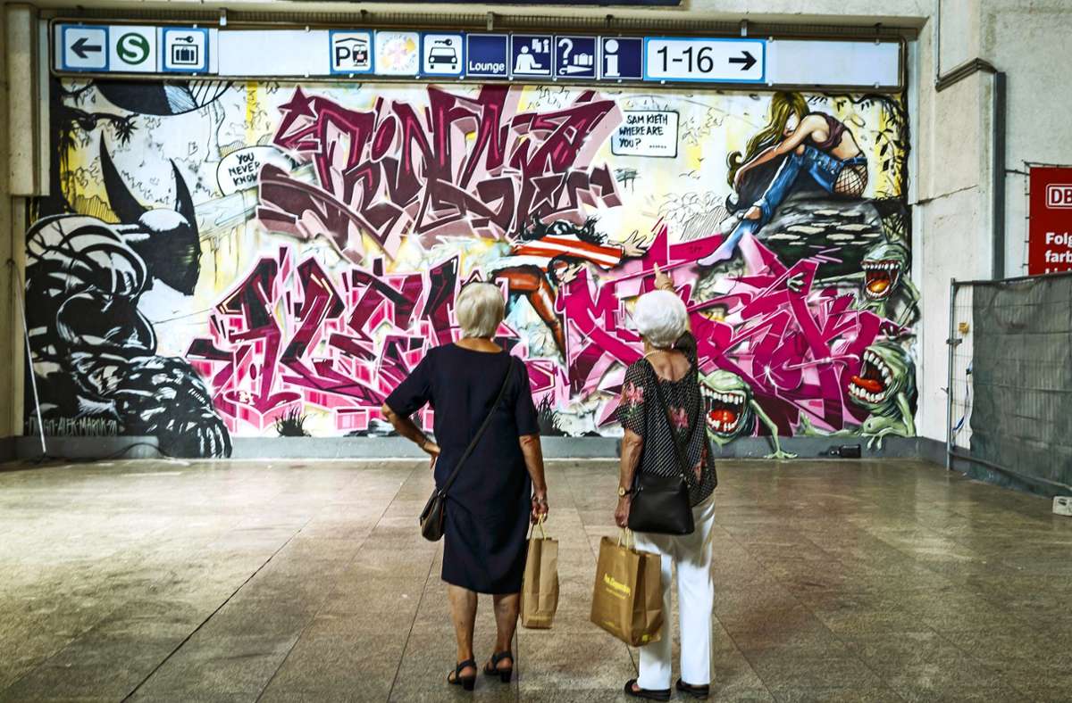 Graffiti-Aktion in Stuttgart: Kahle Wände in Blickfänge verwandelt
