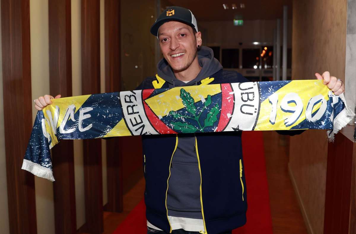 Mesut Özil: Fenerbahce Istanbul bestätigt Transfer von Ex-Nationalspieler