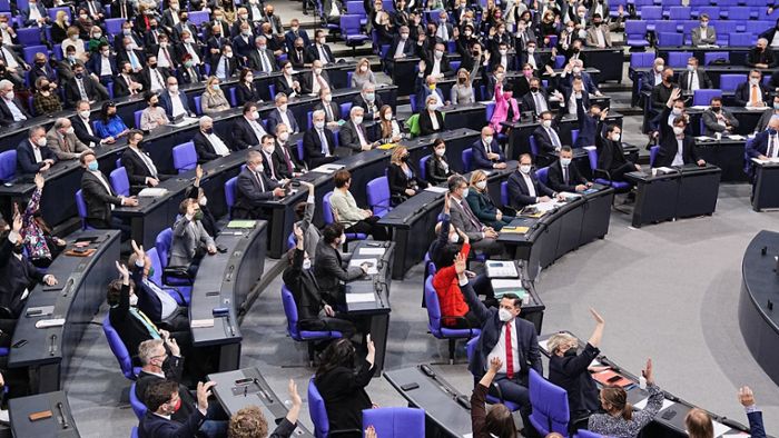 Kritik an Sonderregel für Genesene im Bundestag weitet sich aus