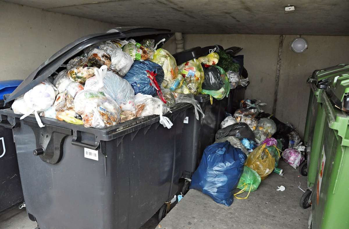 Abfall in Ludwigsburg: Erneut hagelt es Beschwerden:  Müll wieder nicht abgeholt