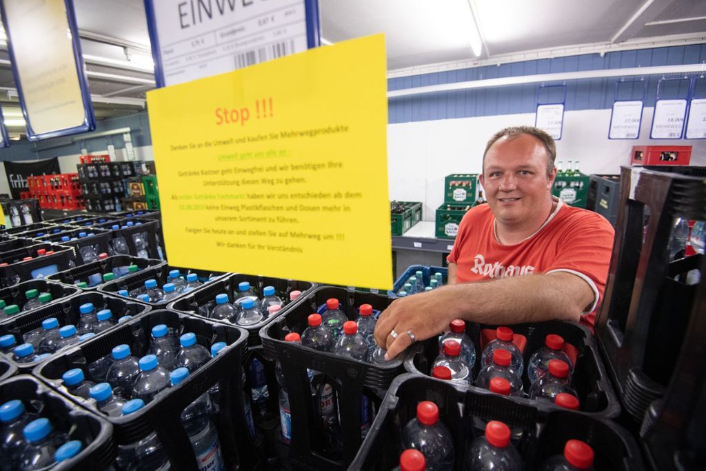 Sein frustrierter Facebook-Post wurde 3,2 Millionen Mal gelesen: Getränkehändler aus Stuttgart verzichtet auf Plastik