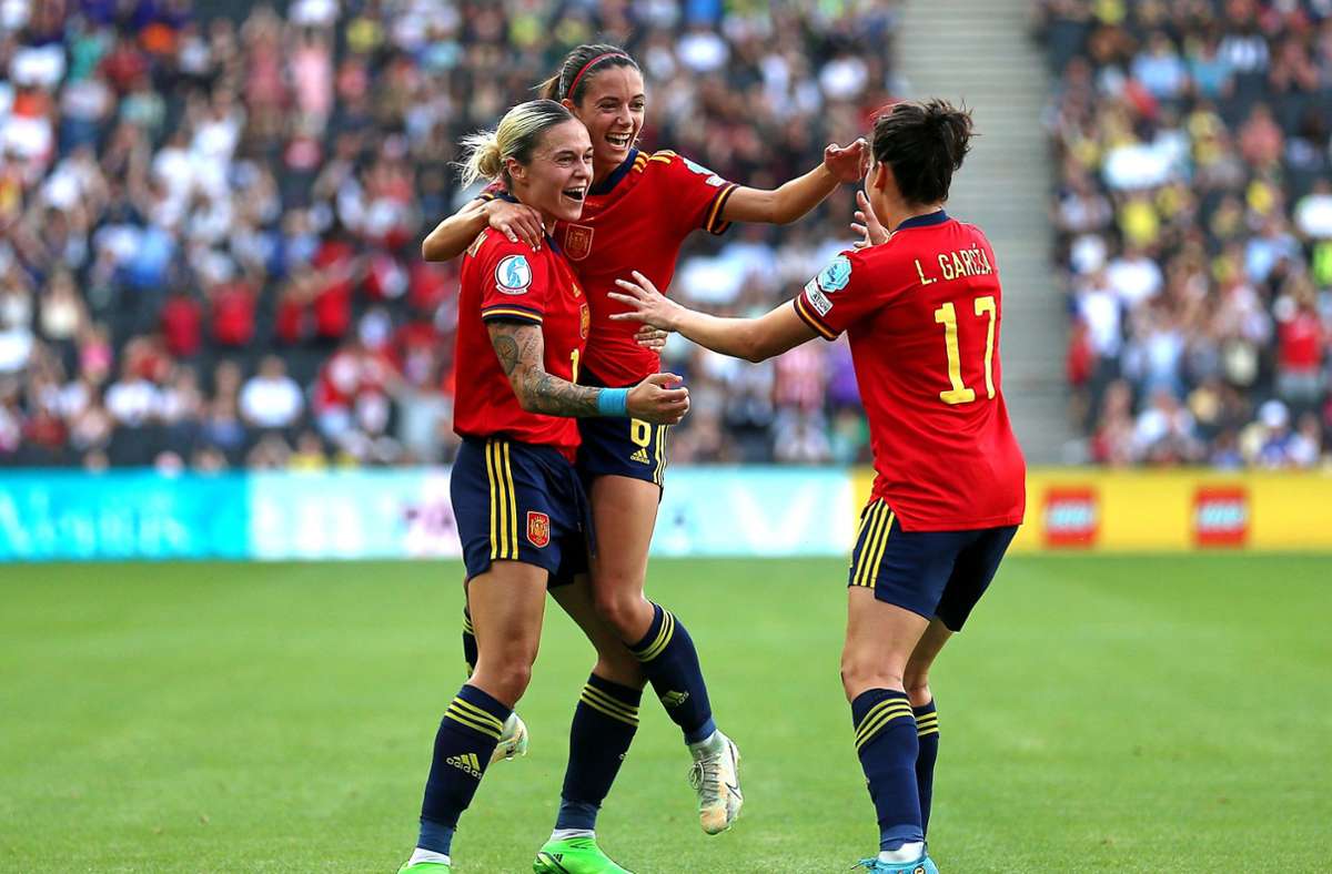 Fußball-EM der Frauen: Spanien mit 4:1-Auftaktsieg gegen Finnland