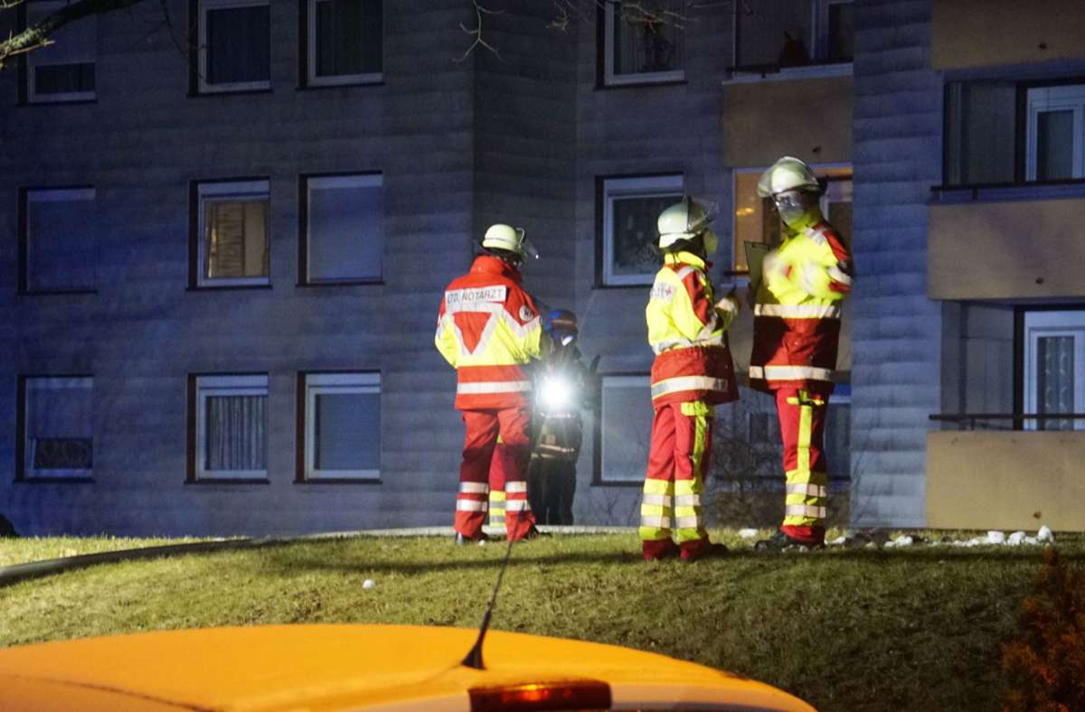 Brand in Pforzheim: Wohnung brennt aus - Mehrfamilienhaus evakuiert