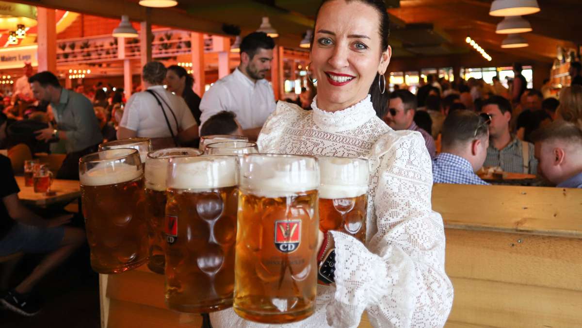 Kellnern auf dem Stuttgarter Frühlingsfest: Barchefin  Gordana: So läuft es bei mir im Bierzelt